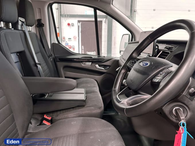 2025 Ford Transit Custom