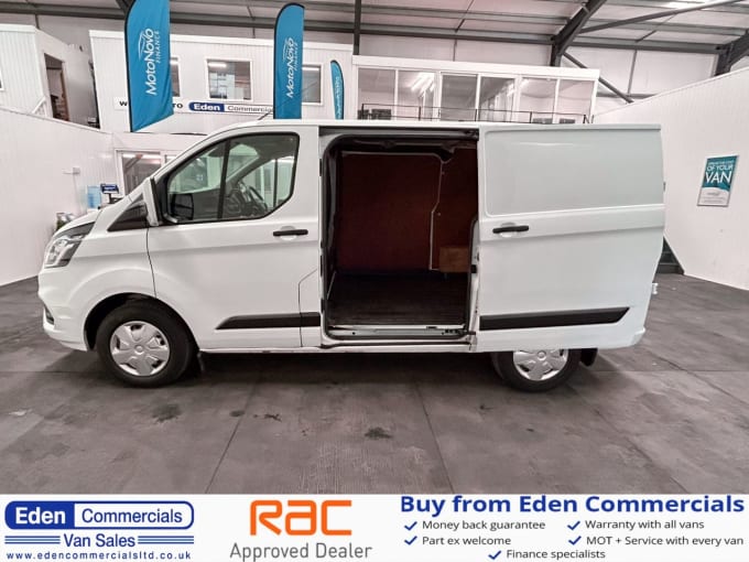 2025 Ford Transit Custom