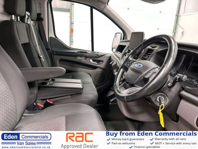 2025 Ford Transit Custom