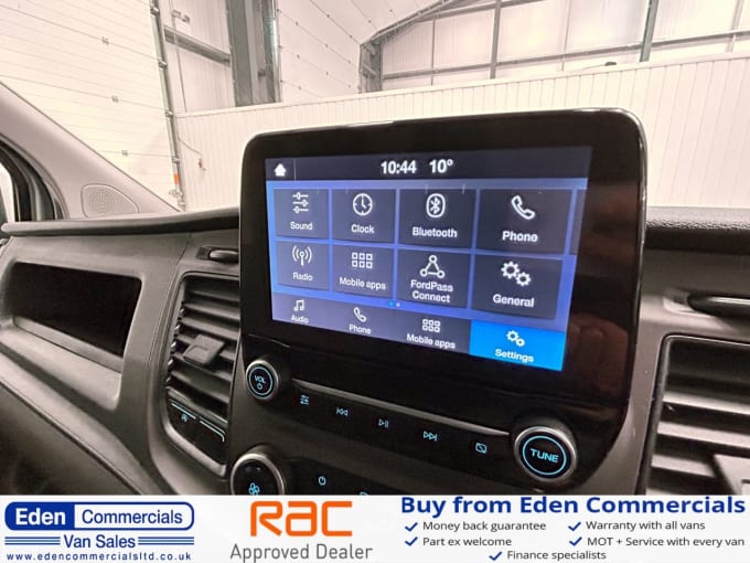 2025 Ford Transit Custom