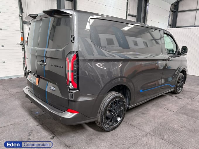 2025 Ford Transit Custom