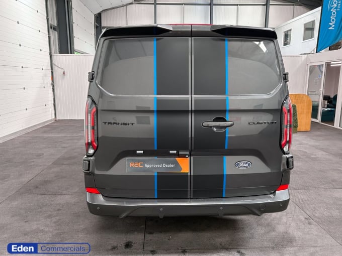 2025 Ford Transit Custom