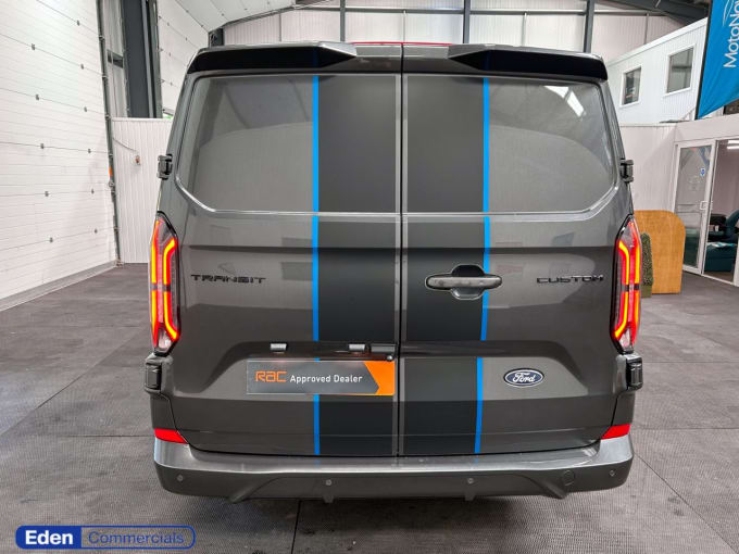 2025 Ford Transit Custom