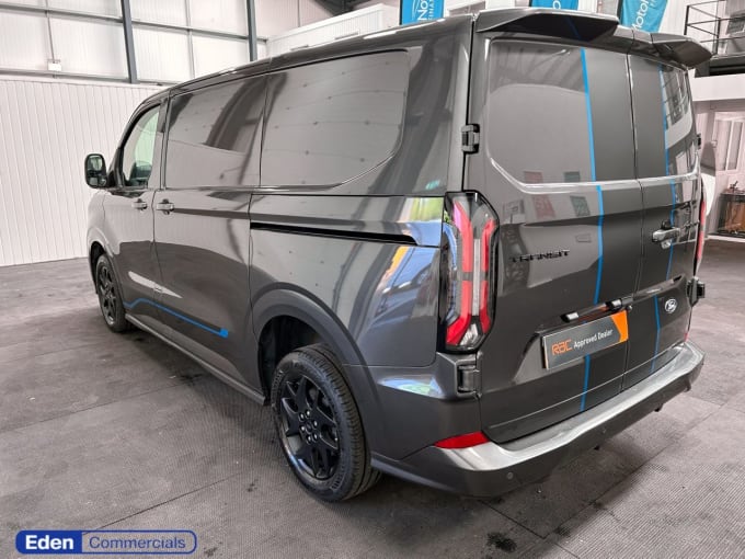2025 Ford Transit Custom