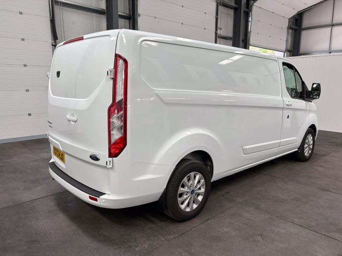 2025 Ford Transit Custom