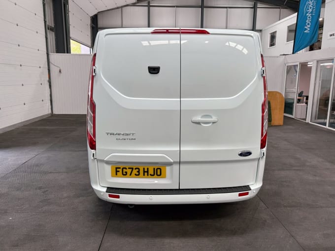 2025 Ford Transit Custom