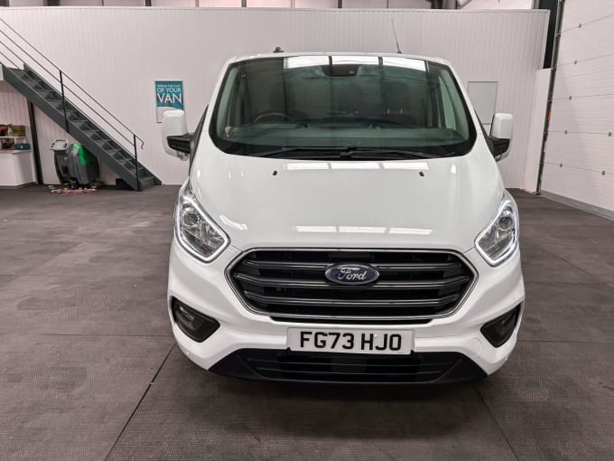 2025 Ford Transit Custom