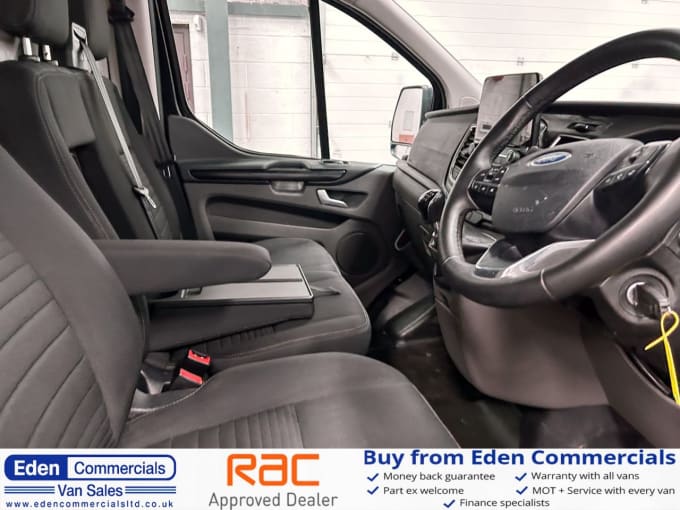 2025 Ford Transit Custom
