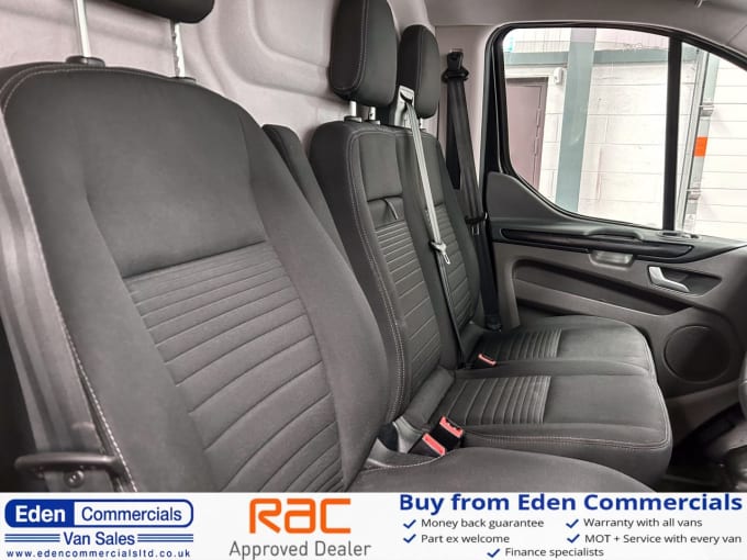 2025 Ford Transit Custom