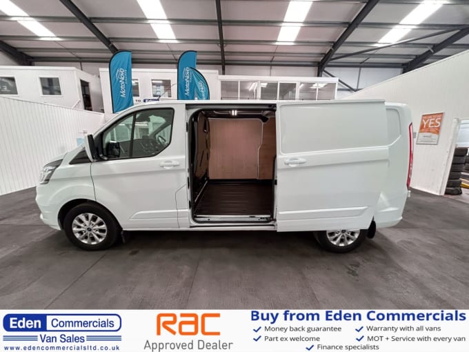 2025 Ford Transit Custom