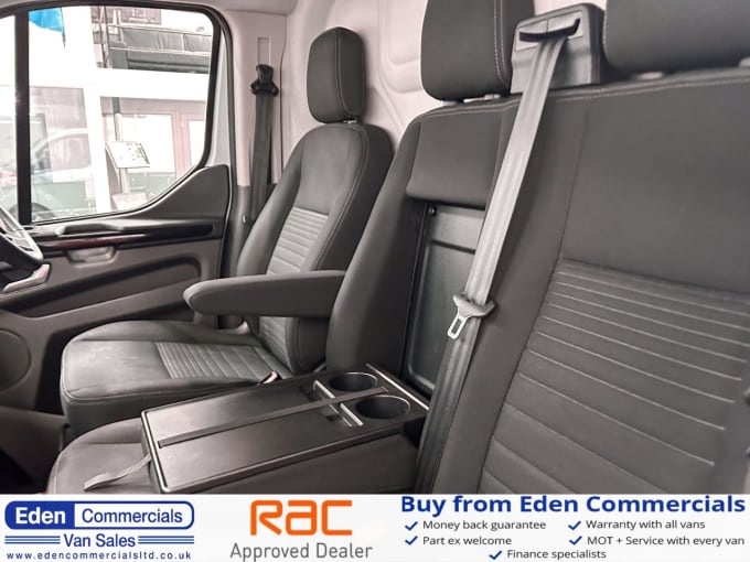 2025 Ford Transit Custom