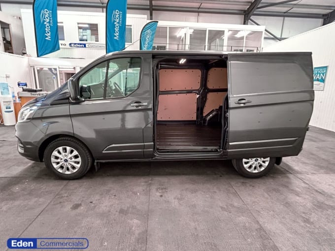 2025 Ford Transit Custom