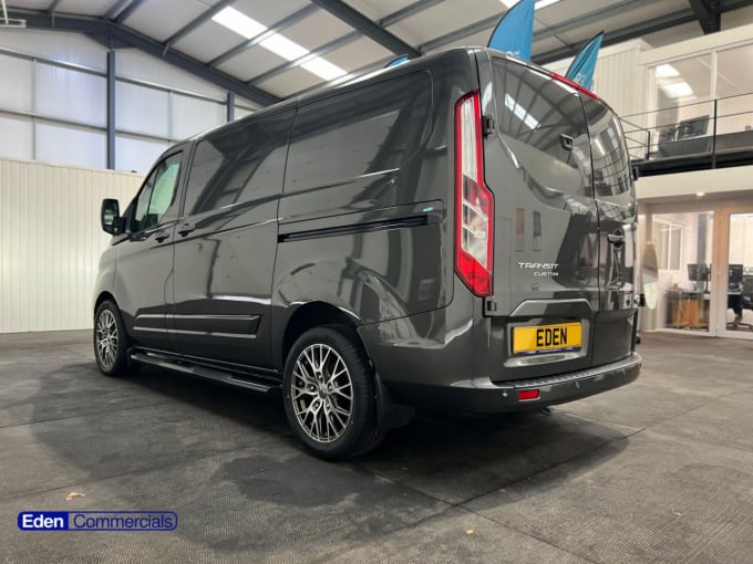 2025 Ford Transit Custom