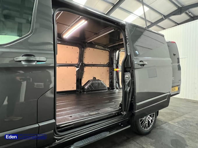2025 Ford Transit Custom
