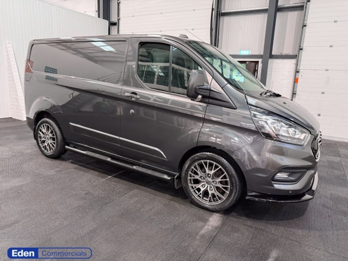 2025 Ford Transit Custom
