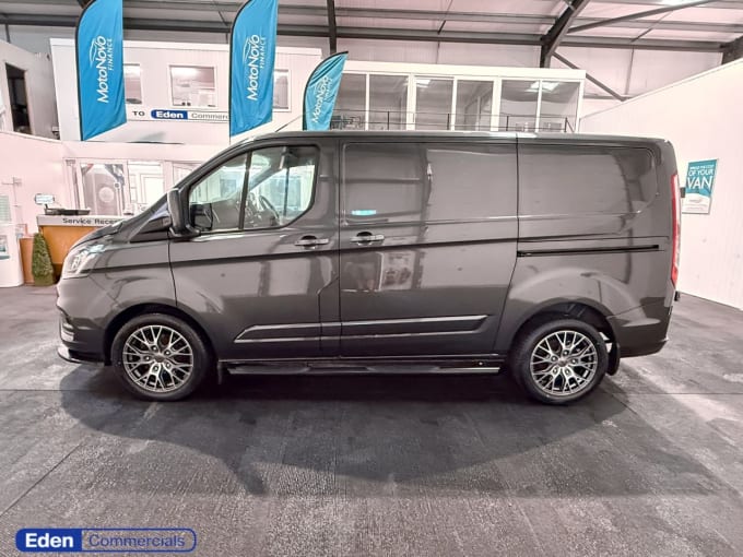 2025 Ford Transit Custom