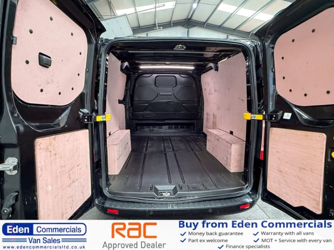 2025 Ford Transit Custom
