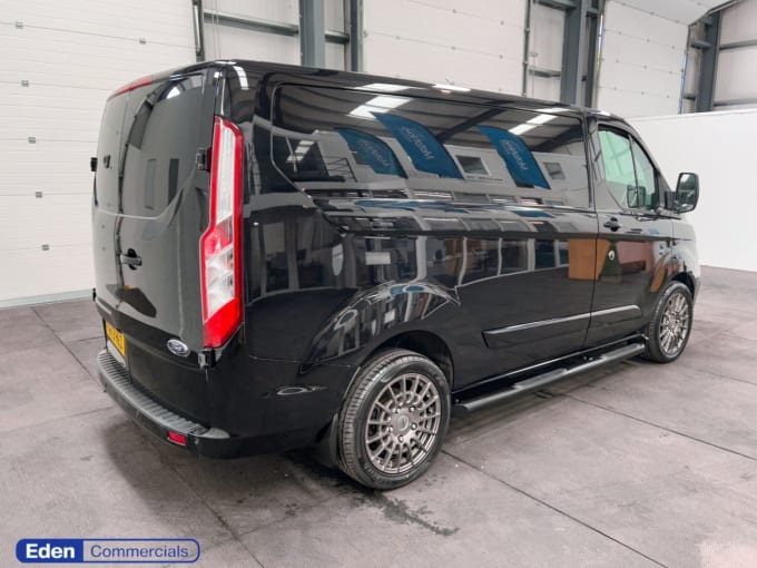 2025 Ford Transit Custom