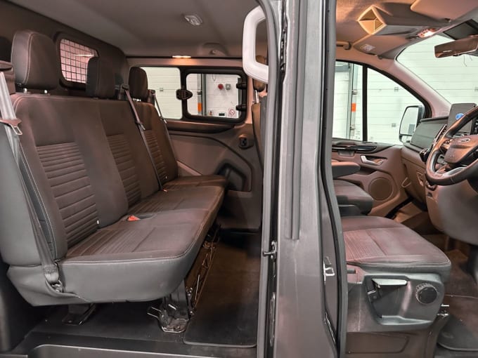 2025 Ford Transit Custom
