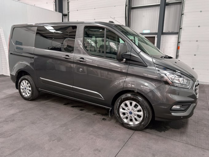 2025 Ford Transit Custom