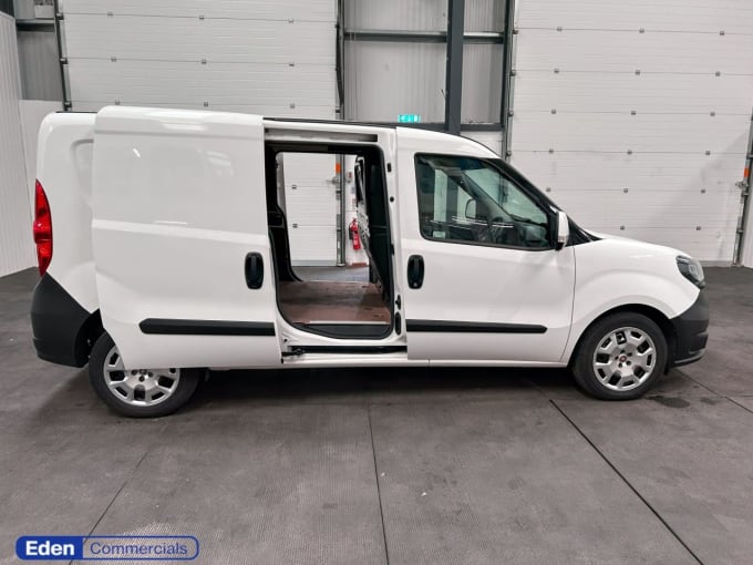 2025 Fiat Doblo