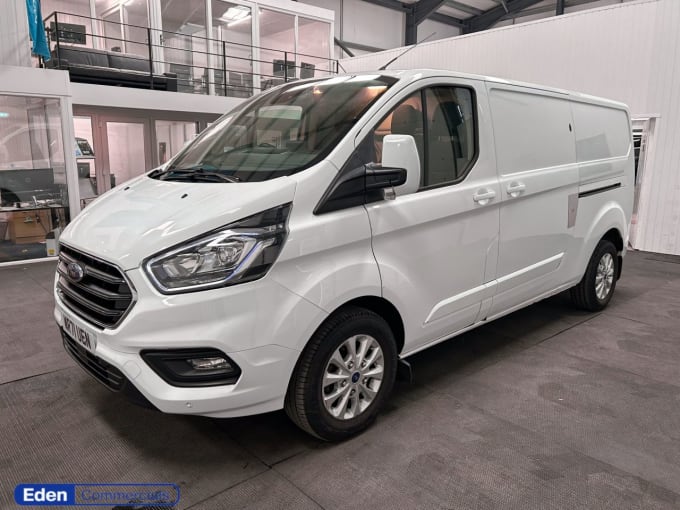 2025 Ford Transit Custom