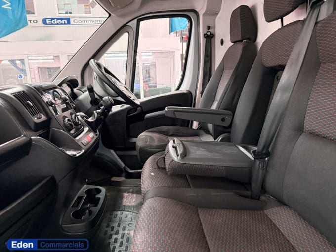 2025 Vauxhall Movano