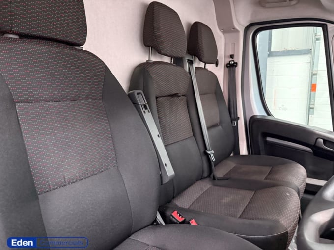 2025 Vauxhall Movano