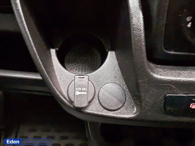 2025 Vauxhall Movano