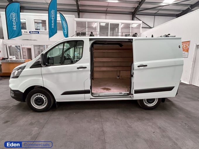 2025 Ford Transit Custom