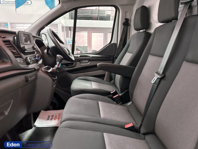 2025 Ford Transit Custom