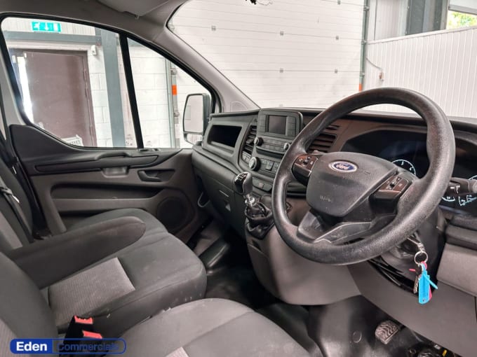 2025 Ford Transit Custom