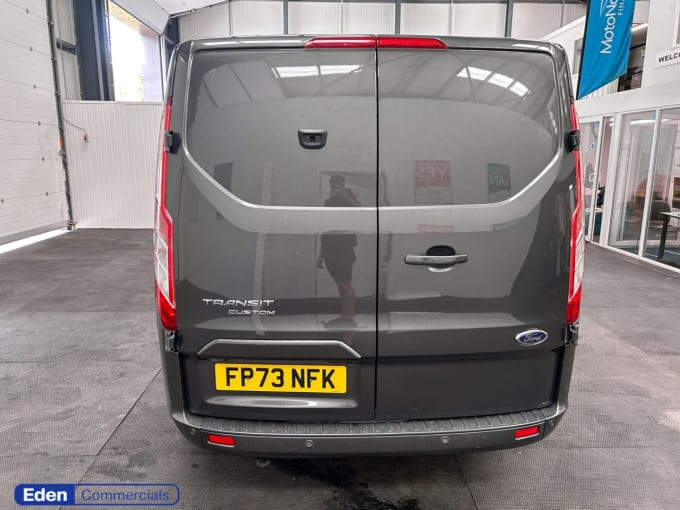 2025 Ford Transit Custom
