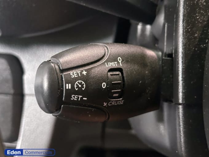 2025 Vauxhall Vivaro
