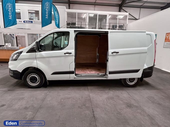 2025 Ford Transit Custom