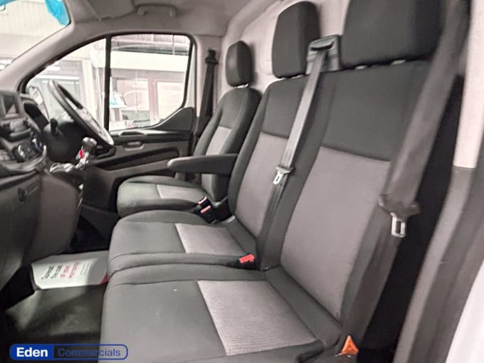 2025 Ford Transit Custom