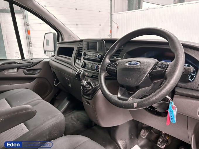 2025 Ford Transit Custom