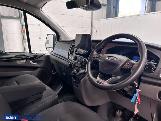 2025 Ford Transit Custom