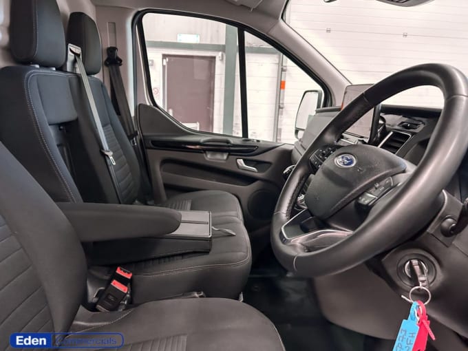 2025 Ford Transit Custom