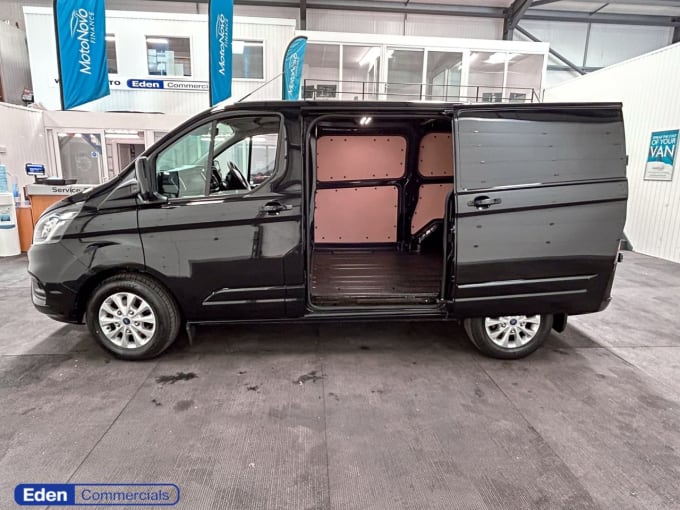 2025 Ford Transit Custom