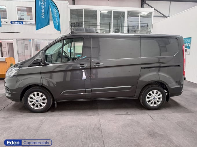 2025 Ford Transit Custom