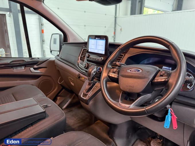 2025 Ford Transit Custom