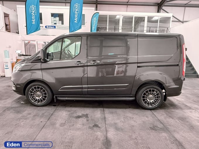 2025 Ford Transit Custom