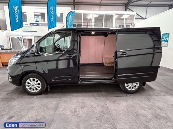 2025 Ford Transit Custom