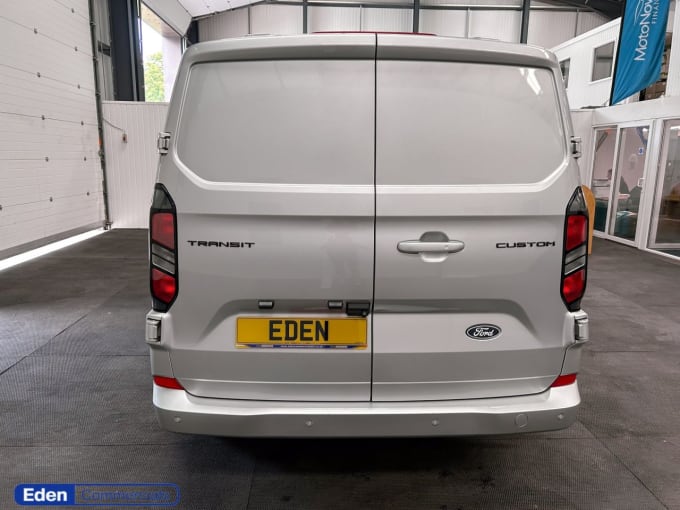 2025 Ford Transit Custom
