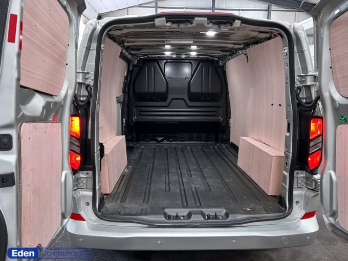 2025 Ford Transit Custom