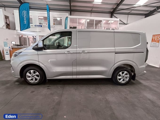 2025 Ford Transit Custom