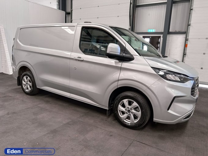 2025 Ford Transit Custom
