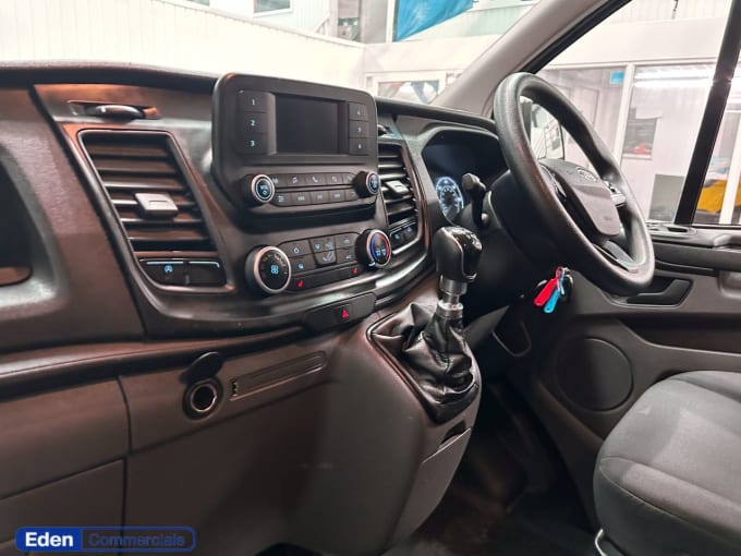 2025 Ford Transit Custom