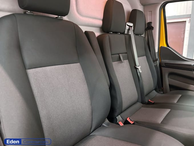 2025 Ford Transit Custom